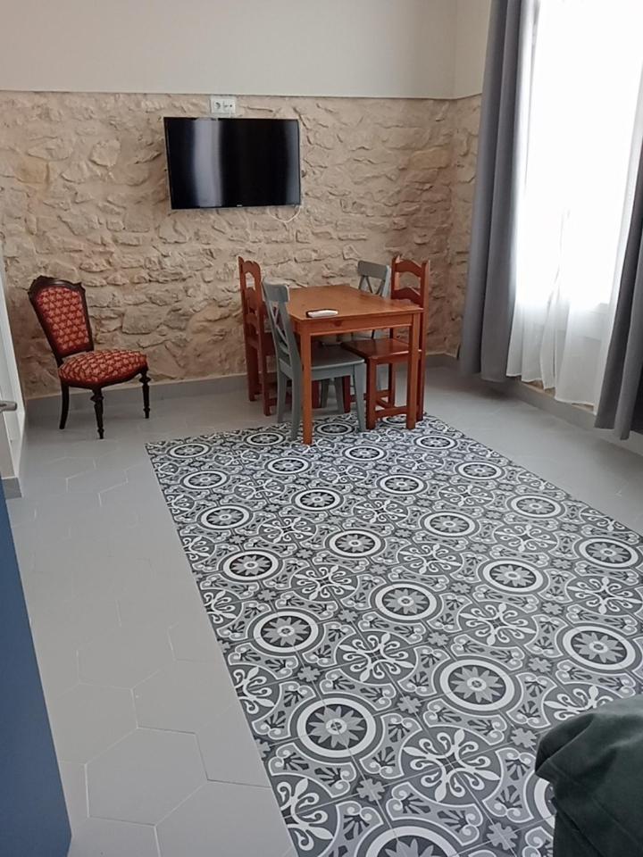 Appartement Arena *